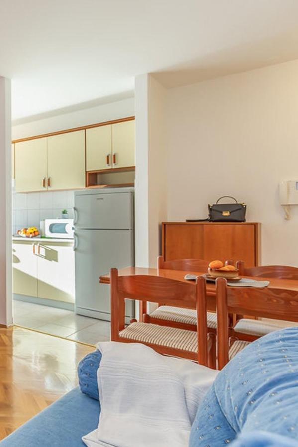 Apartments With A Parking Space Makarska - 18170 Εξωτερικό φωτογραφία